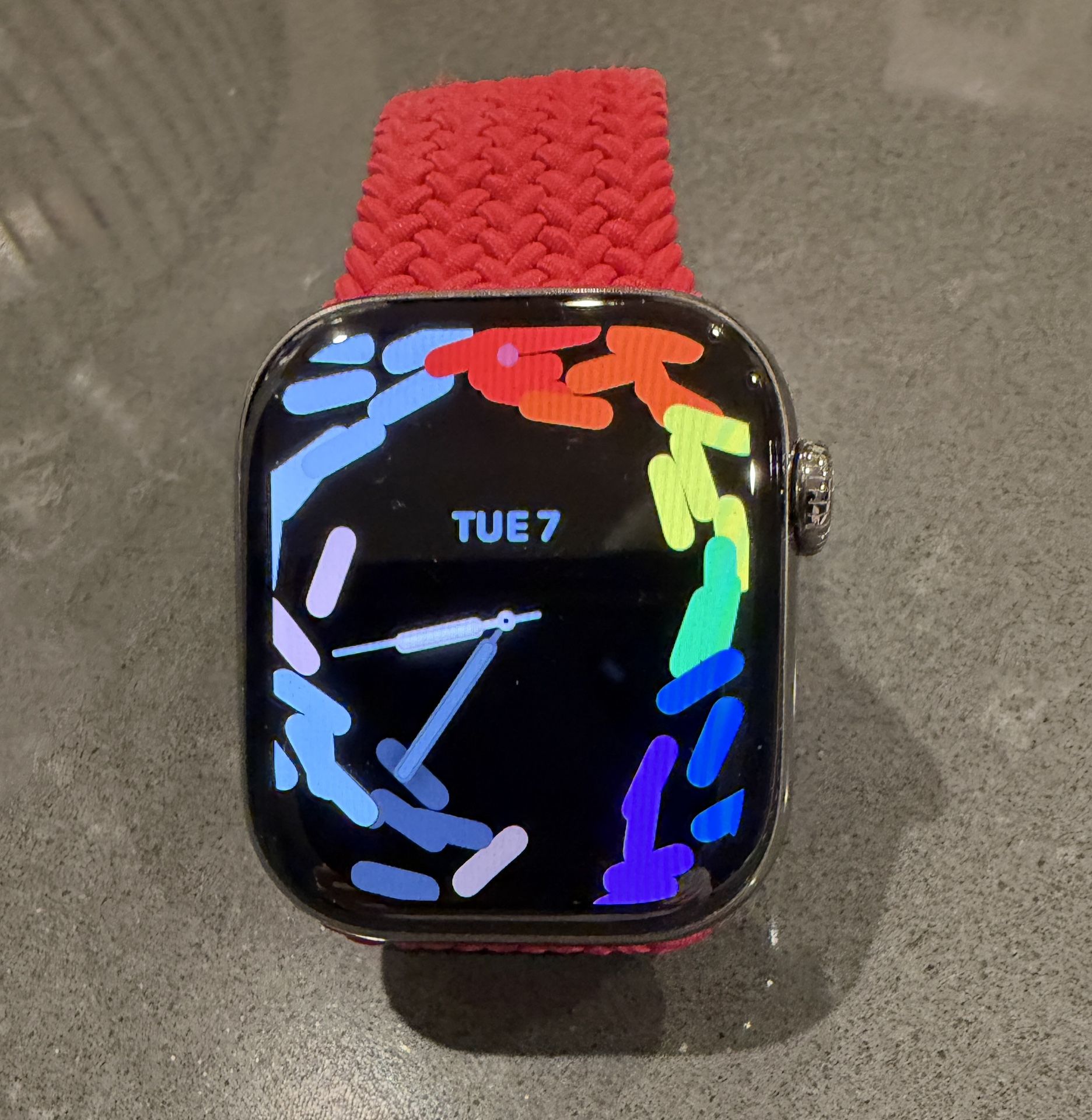 Apple Watch Series 10  Titanium 42 mm GPS and Cellular