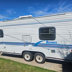 🚐🔥 REMODELED 24’ TRAILER – CLEAN – MUST SELL FAST 🔥🚐