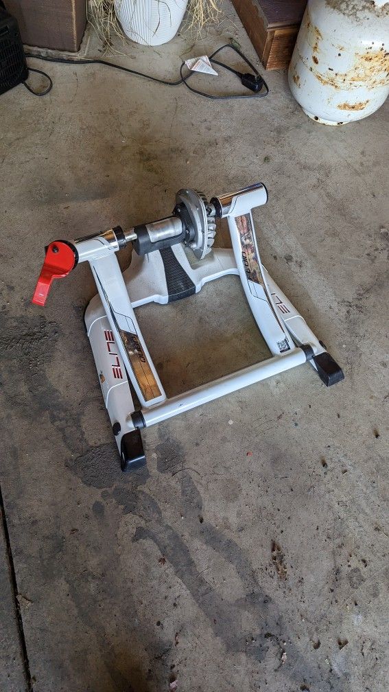 Elite Quiet Bike Trainer