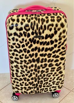 24” Rockland Safari Hardside 360 Spinner Luggag