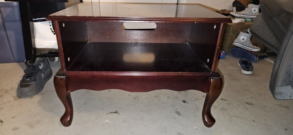 Powell Side Table/End Table