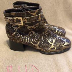 AJ Valenci Ankle Boots