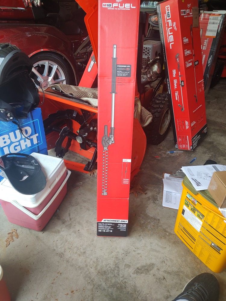 Milwaukee M18 Fuel Quik Lok Articulating Hedge Trimmer Attachment