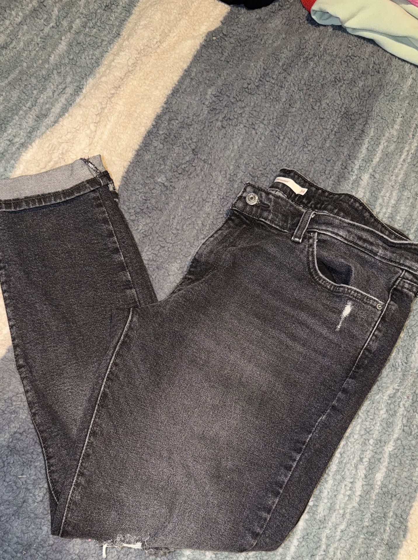 Levi’s 711 Skinny
