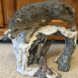Wolf Sculpture