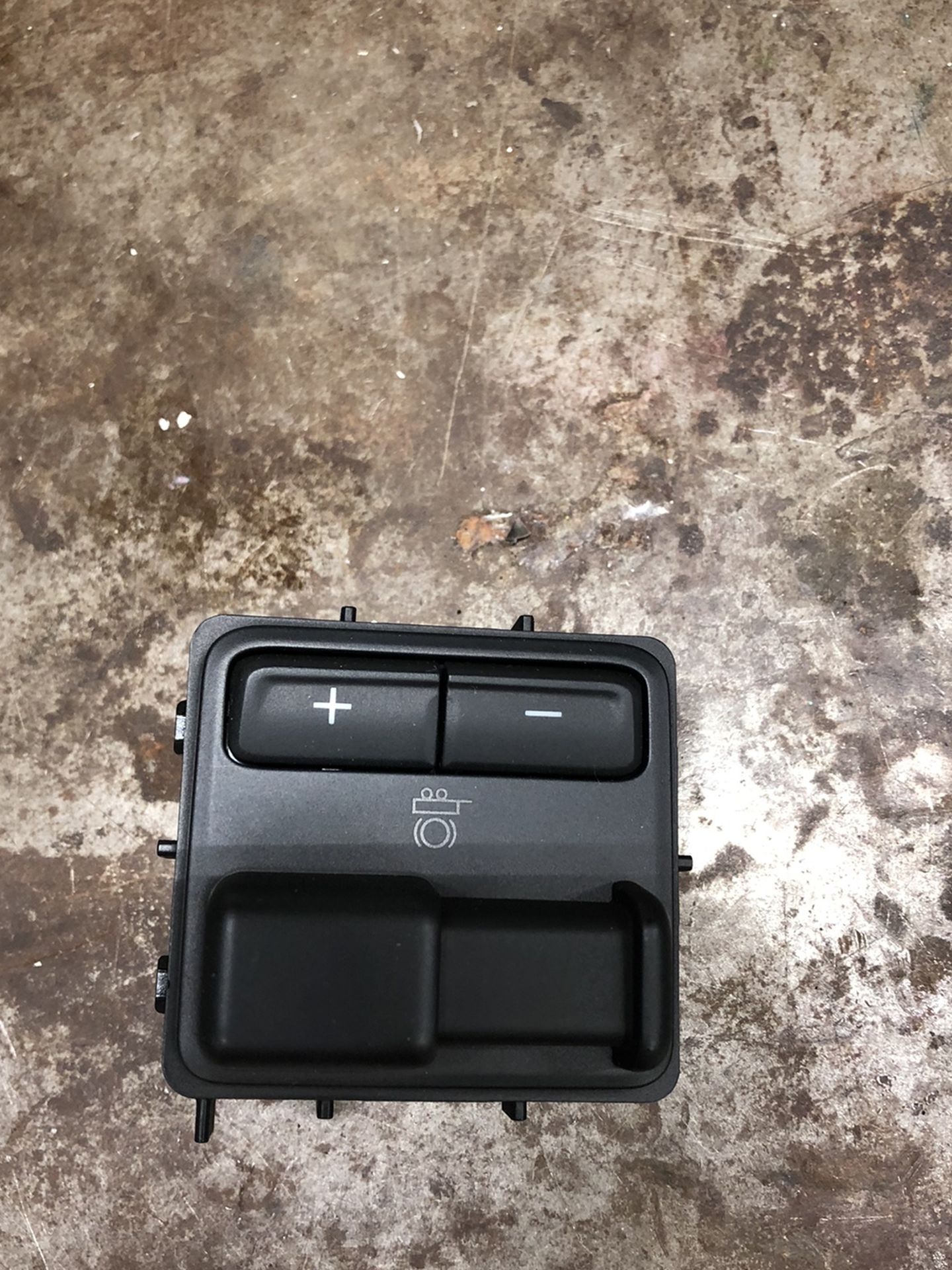 2020 GMC Factory Trailer Brake Controller
