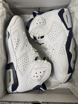 DS NEW JORDAN 6 MIDNIGHT SIZE 9.5