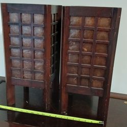 pair of Japanese old lantern lamps