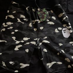 BAPE Shorts Size L