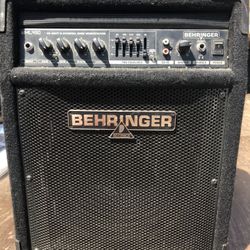 Behringer Amp
