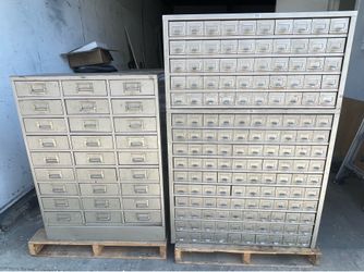 Parts cabinet drawers