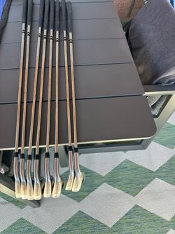 Taylormade T-200 iron set 3- pitching wedge steel shaft R flex grips new condition original see photos
