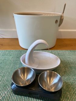 Fancy Cat Starter Pack - cat box, bowls and drinking fountain