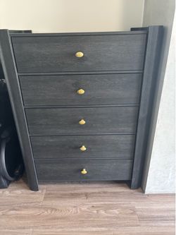 Modern curved 5 drawer dresser - black