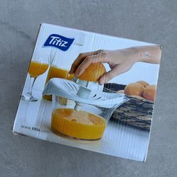 Orange juice squeezer