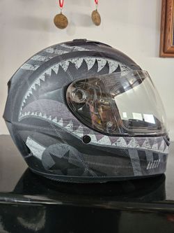Bell Qualifier DLX Mips Meduim