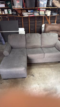 Couch with reversible chaise