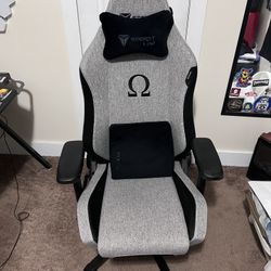 2021 SecretLab Omega series “Cookies And Cream” Gaming Chair 