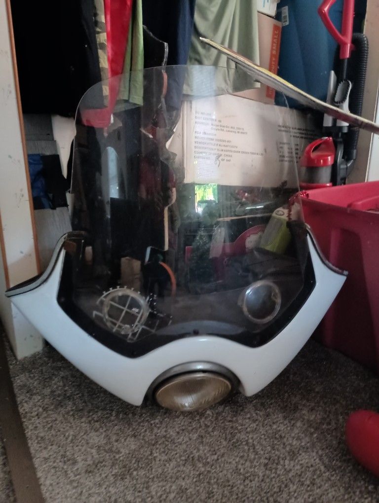 Motorcycle Vetter $10