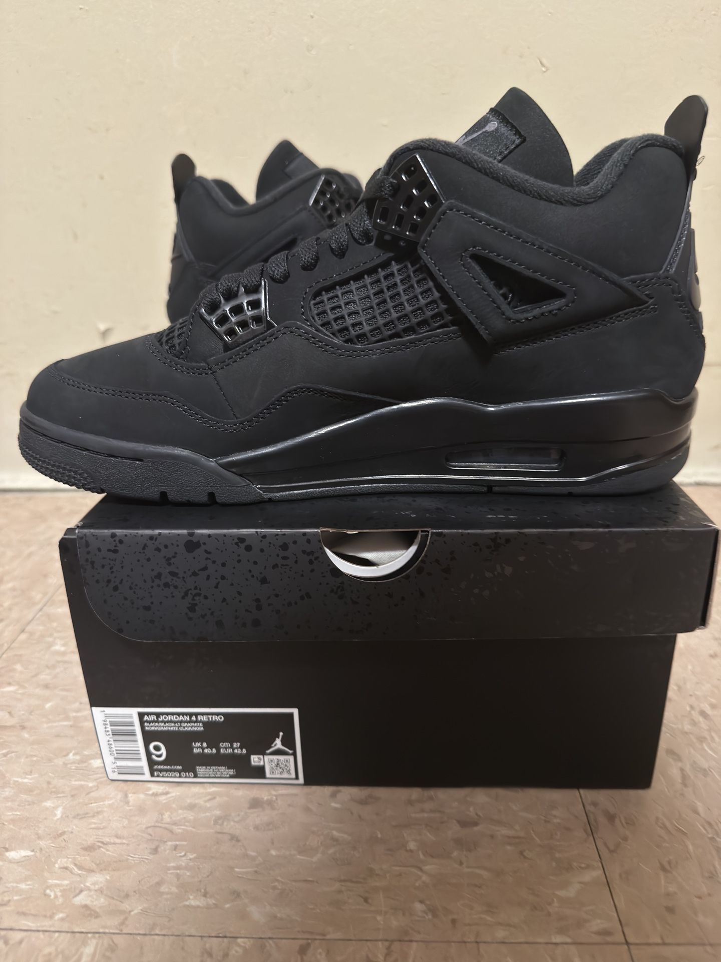 Jordan 4 Black Cat