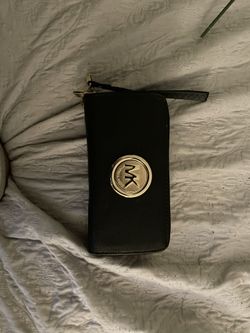 Michael Kors Wallet Brand New