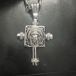 30 Inch Jesus Chain And Pendant 