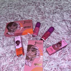 Juvias Place Blushes 