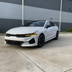 2022 Kia K5 GT Line