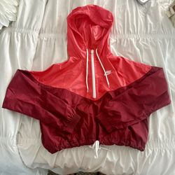 Women’s Size Medium Nike Windbreaker 