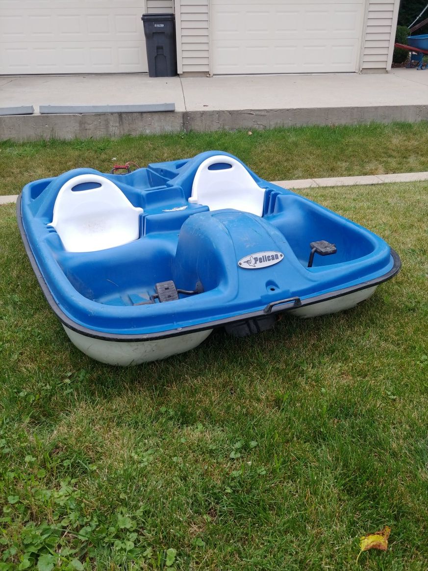 Paddle boat pelican 5 person