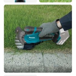 Makita 18V LXT Cordless Grass Shear w/ Hedge Trimmer Blade - Tool Only