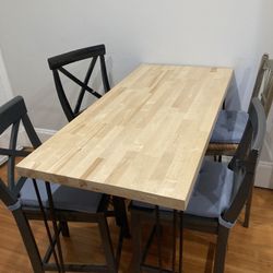 Dinner Table + 4 Tall Chairs