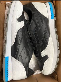 Reeboks size 8 in a half
