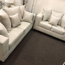 2 Pc Sofa And Loveseat 