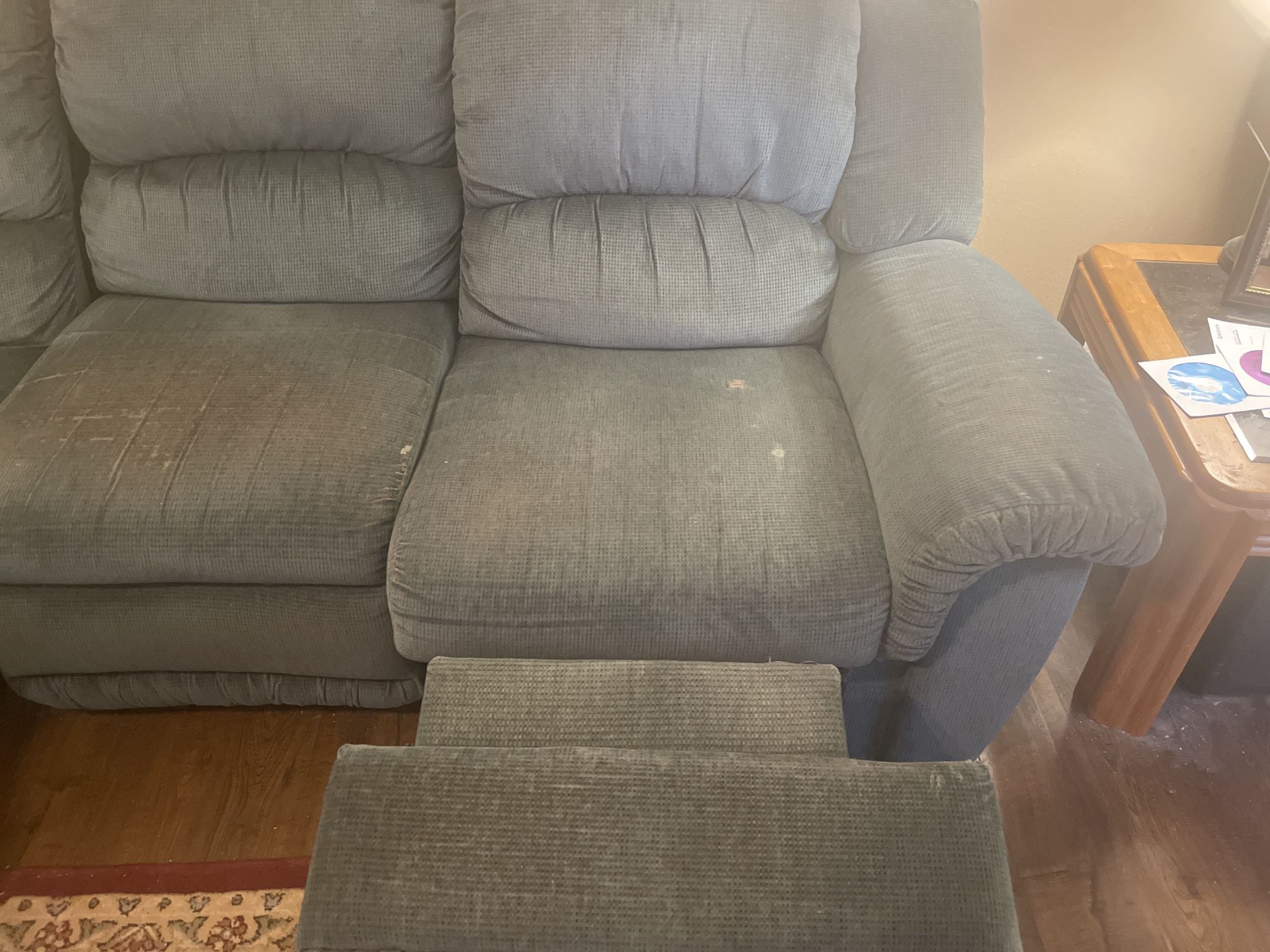 💥💥PRICE DROP Lazy Boy Reclining Sofa / Couch