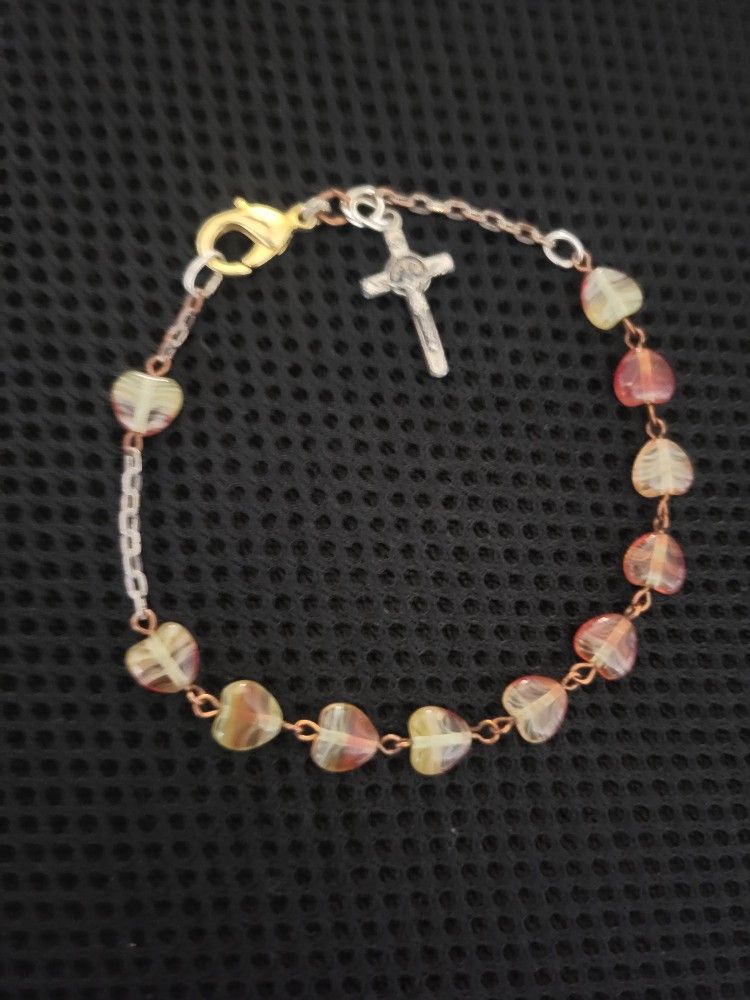 Beautiful Heart Shaped Crystal Beaded Chain Bracelet In Gold And Amber Tones With Crucifix And Lobster Clasp!