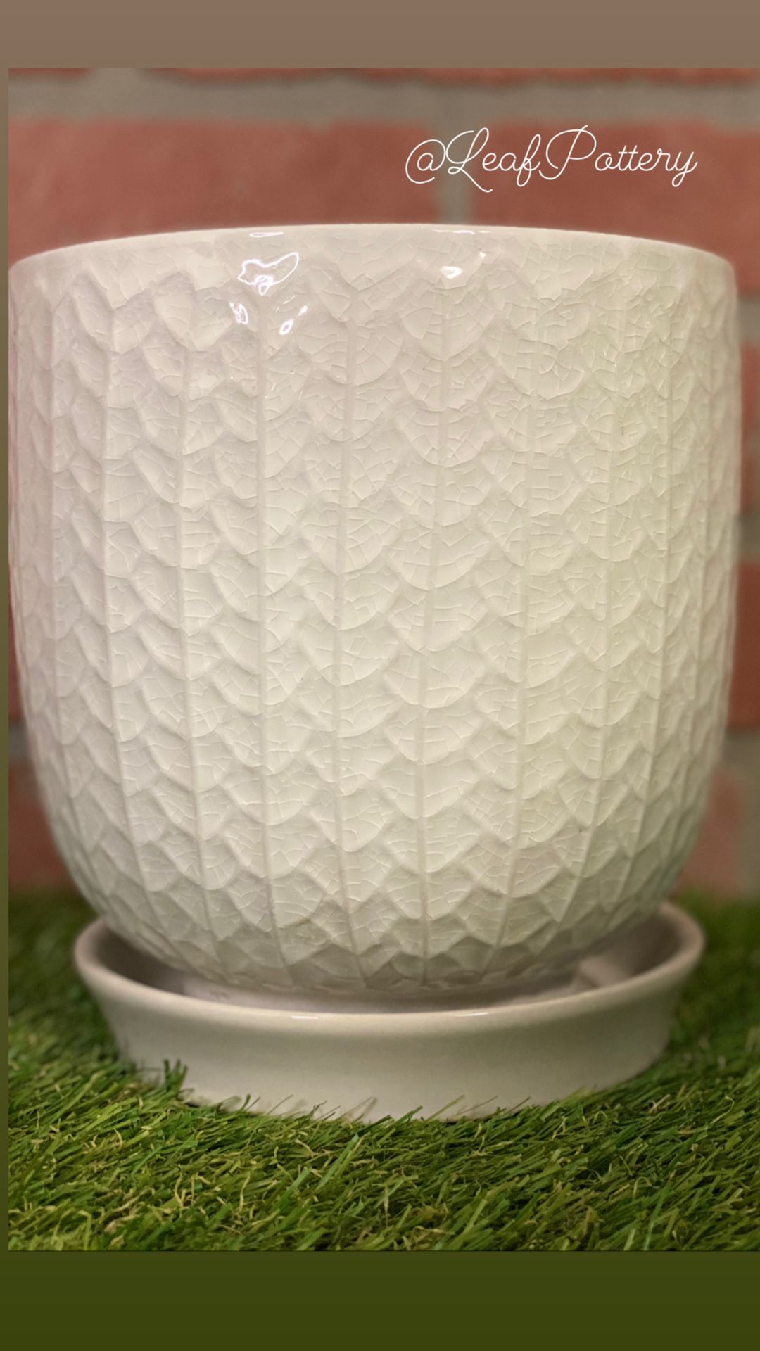 White Leaf Ceramic Planter Pot 
