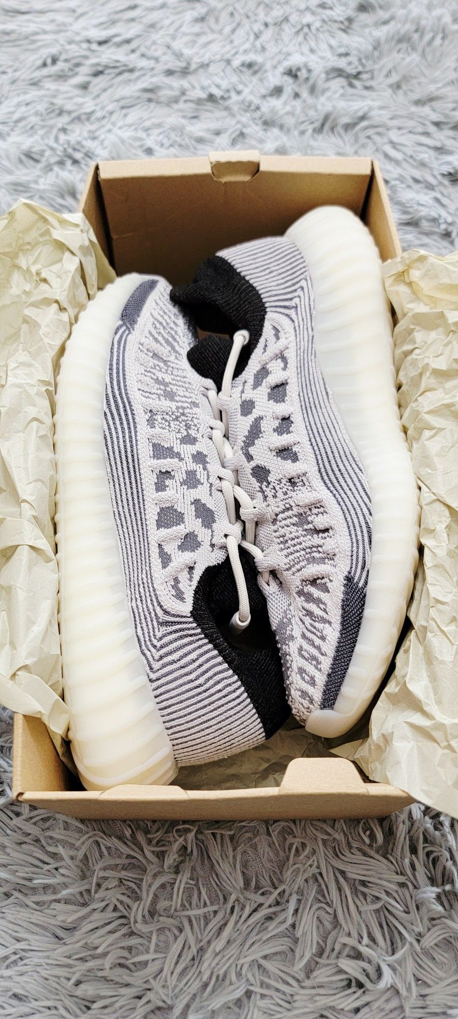 Size 11 Men's Adidas Yeezy 350 V2 CMPCT ‘Slate Panda’ IG9608.
