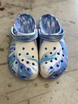 Crocs Classic Marbled Clogs – Men’s Size 14