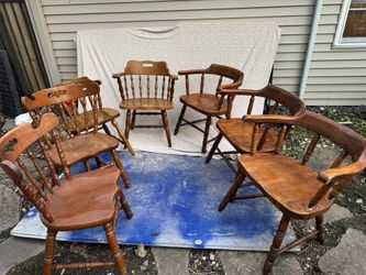 Sturdy Wood Dinnig Table Set