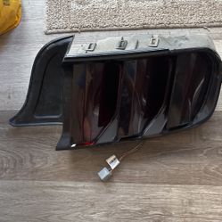2016 Mustang Tail Light 