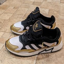 Adidas Gold Black and White shoes Size 11
