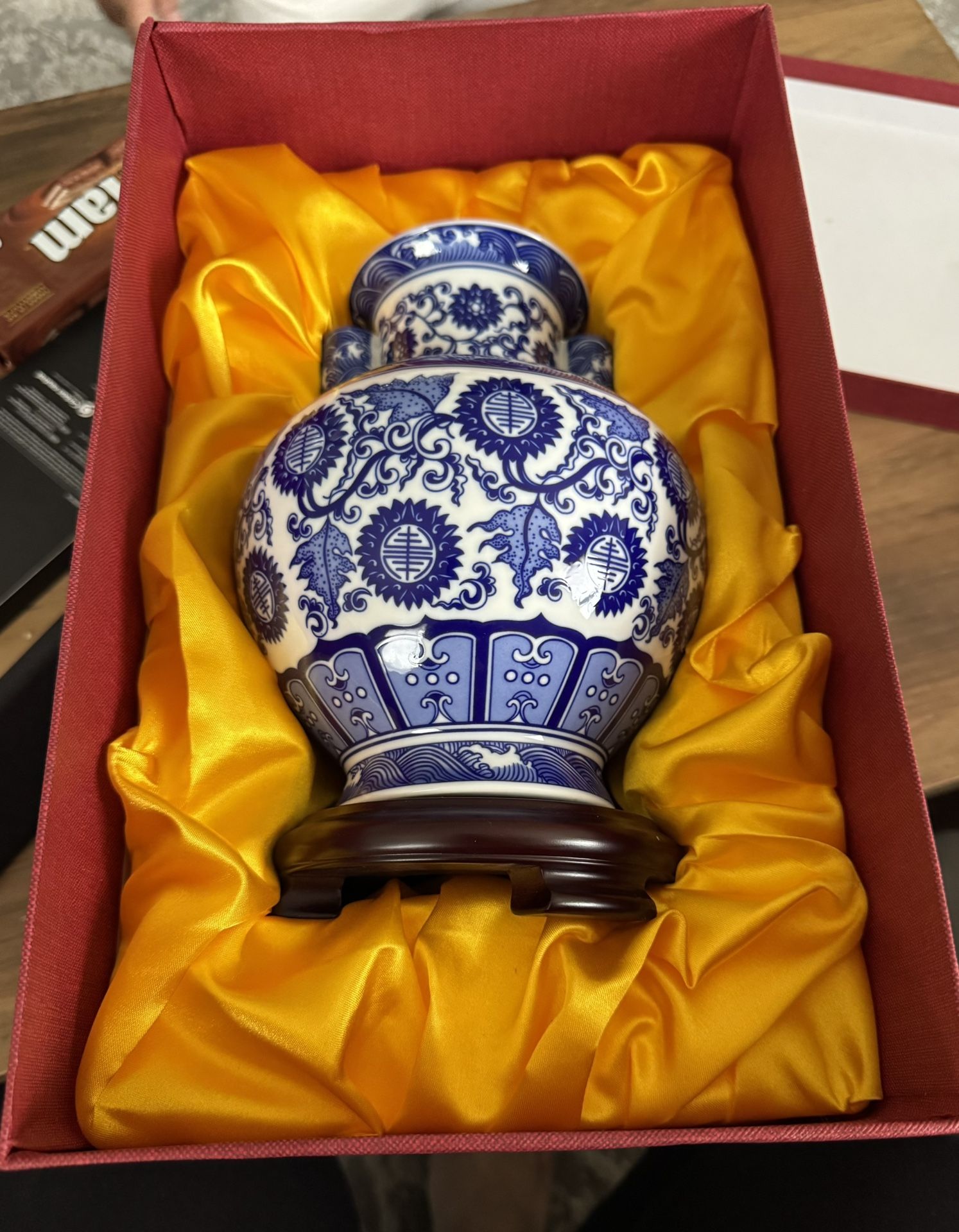 10” China Porcelain Blue And White Peony Double Ear Vase Very Rare