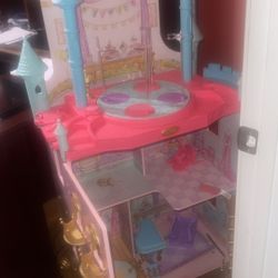 Disney Princess dollhouse 
