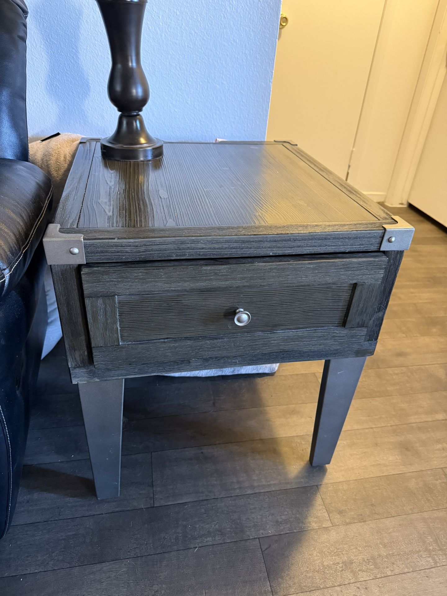 2 Side Tables with 2 USB / 120v Plugs
