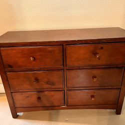 Wooden Dresser With 6 Drawers