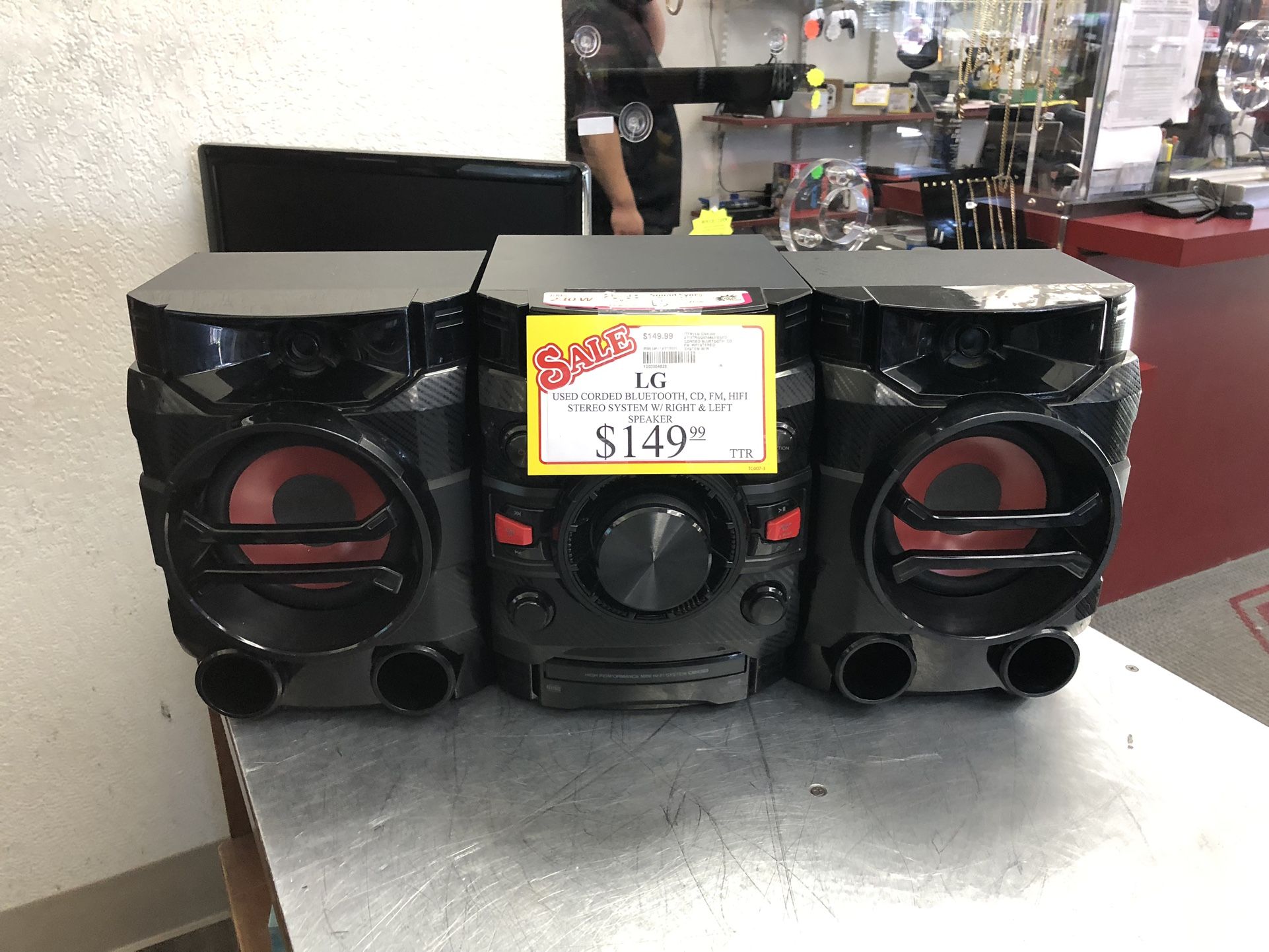 10030 Used LG Corded Bluetooth, CD, FM, AM, Hifi Home Stereo System W/ Right & Left Speakers 04828