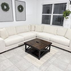 Cream / Off-White Sectional Fog Couch