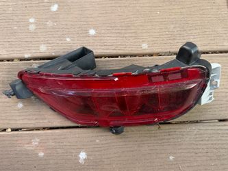 OEM| 2017 - 2021 Mazda CX-5 Lower Bumbper Reflector (Right/Passenger)