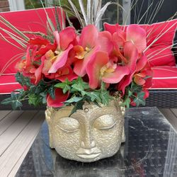 Very  Gorgeous  Vaes And  Flowers 